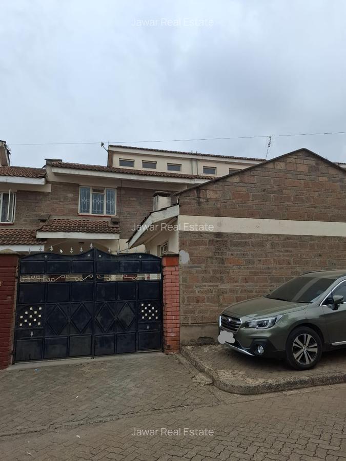 4 Bed Townhouse with En Suite in South B - 2