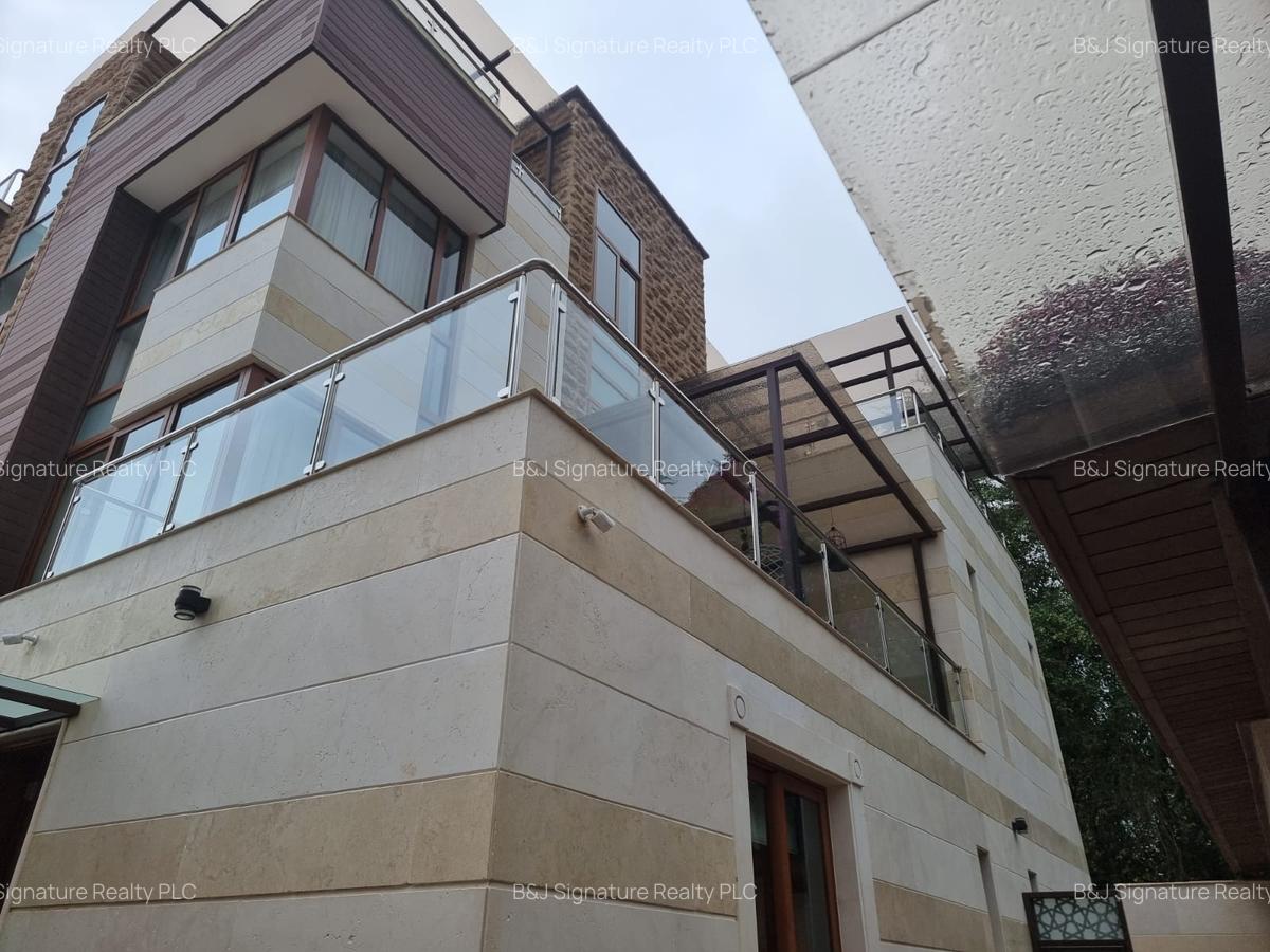 5 Bed Villa with En Suite in Lavington - 10