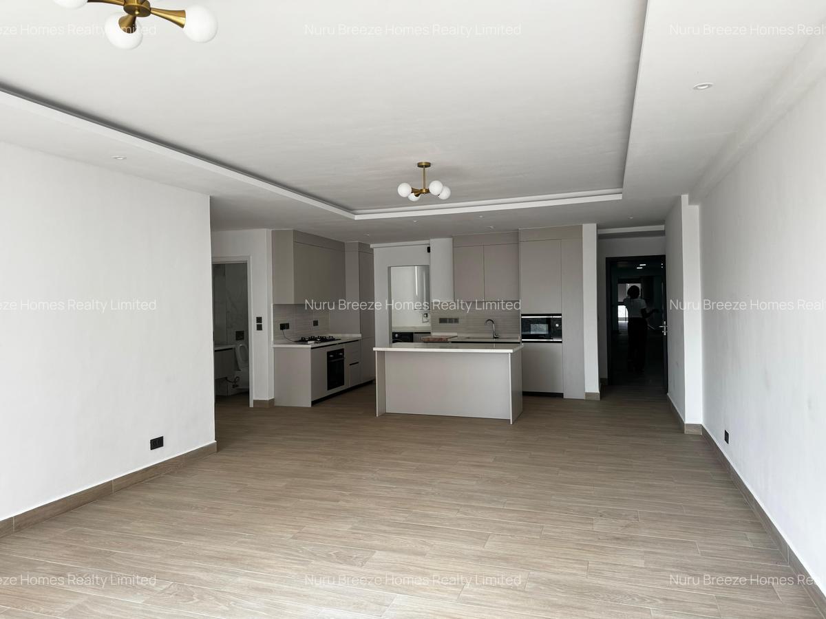3 Bed Apartment with En Suite in Riverside - 9