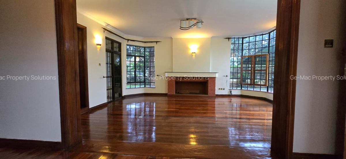 4 Bed House with En Suite in Runda - 4