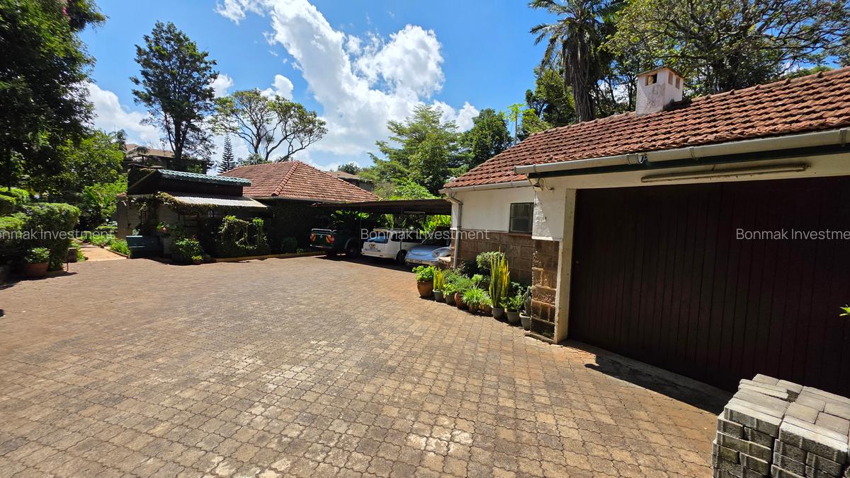 Residential Land at Lavington Green. - 19