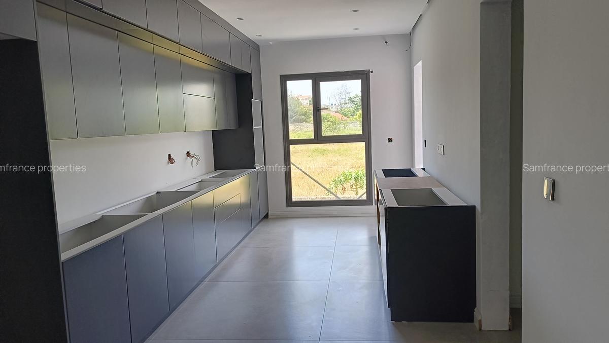 Serviced 3 Bed Apartment with En Suite at Baobab Road - 15