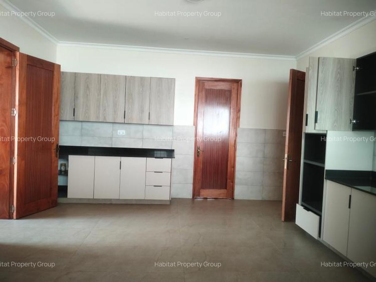 6 Bed Townhouse with En Suite in Loresho - 15