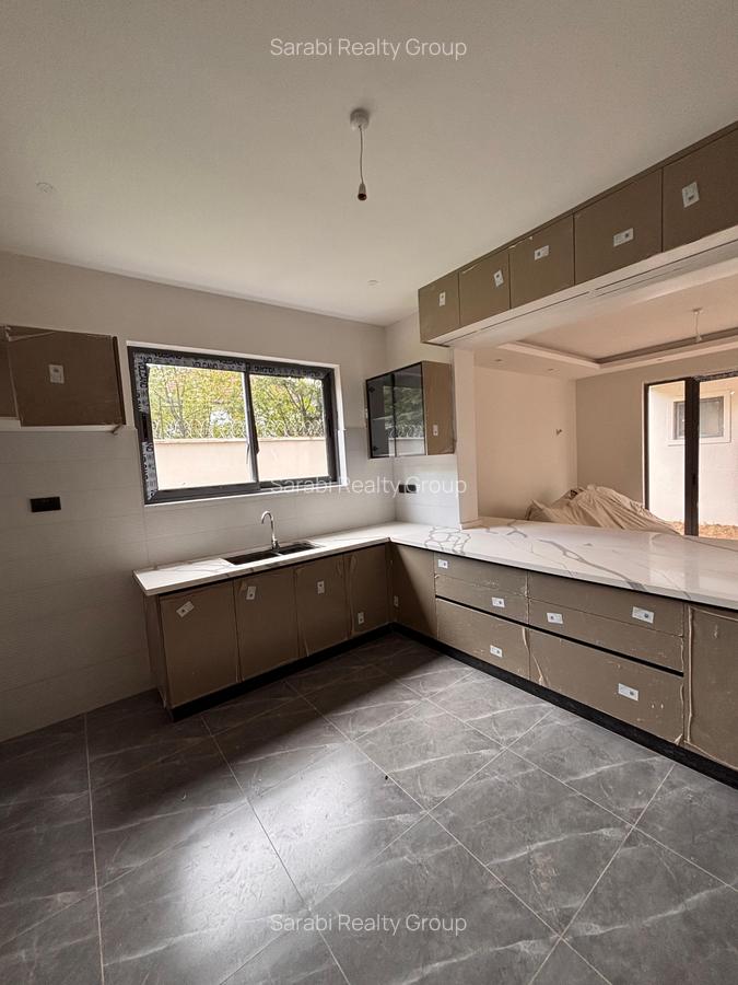 6 Bed Townhouse with En Suite in Lavington - 13