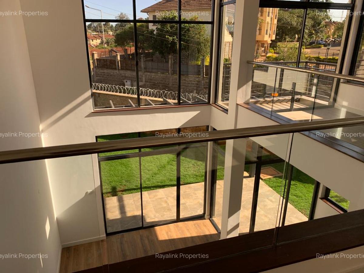 4 Bed Townhouse with En Suite at Loresho Ridge - 15