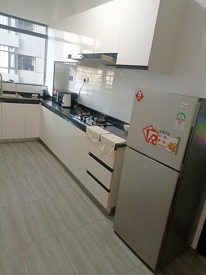 Serviced 2 Bed Apartment with En Suite at Wood Avenue - 12