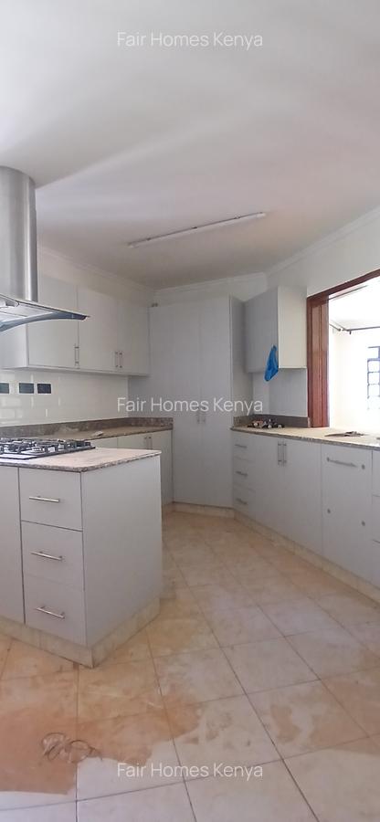 4 Bed Townhouse with En Suite at Lavington Green - 13