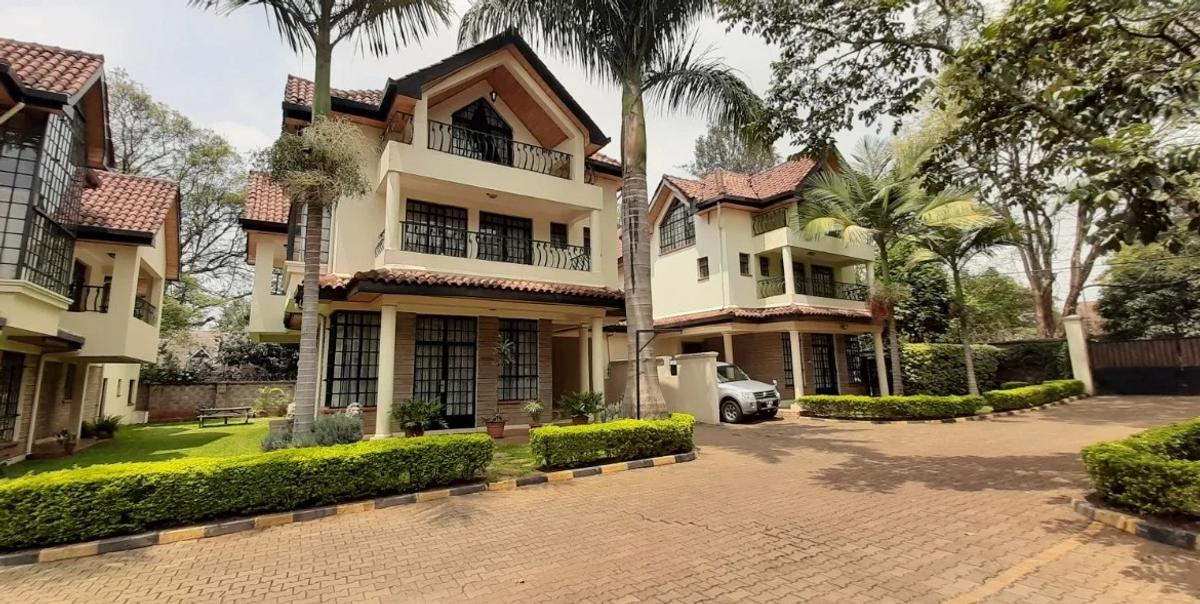 5 Bed Townhouse with En Suite at Lavington Mall