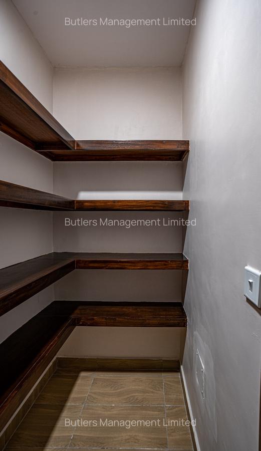 Furnished 3 Bed Apartment with En Suite in Brookside - 8