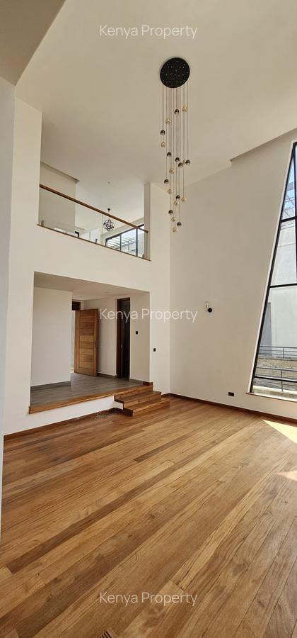 5 Bed Villa with En Suite at James Gichuru Road - 12