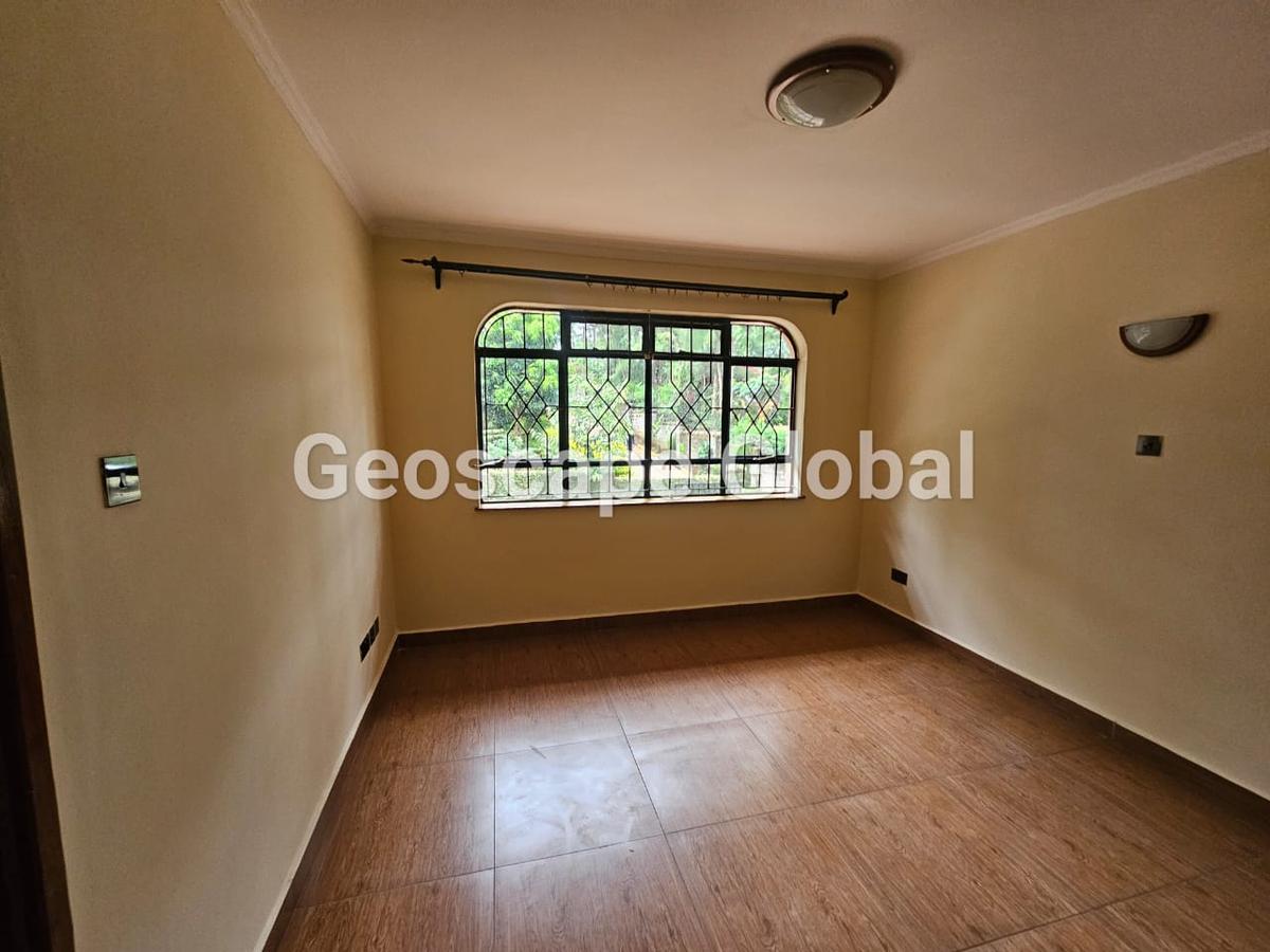 4 Bed House with En Suite in Runda - 6