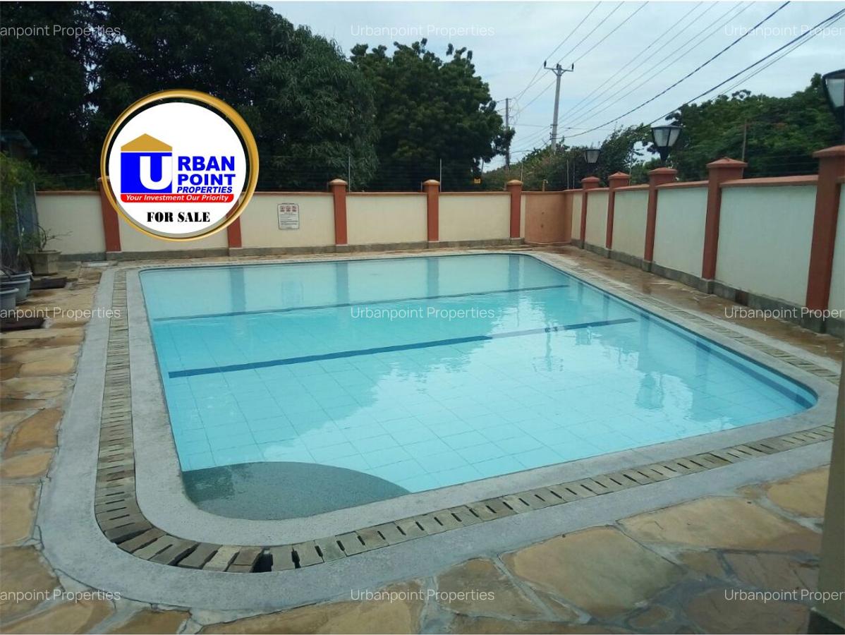 2 Bed Apartment with En Suite at Near Citymall Nyali - 2