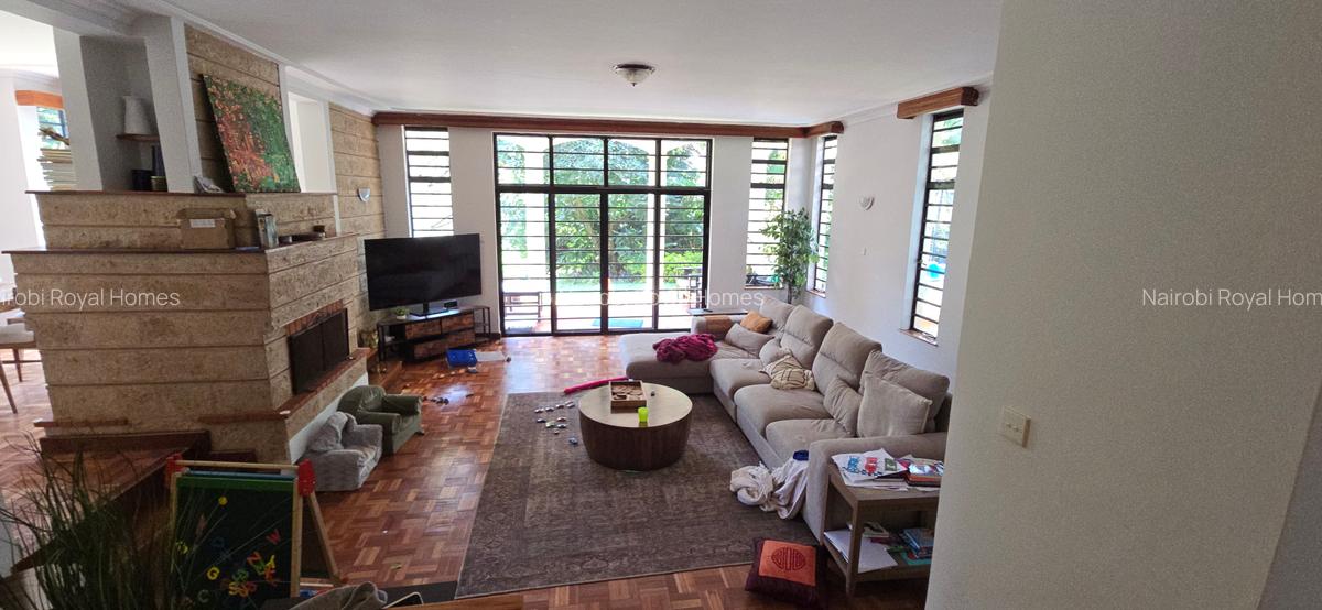 4 Bed House with En Suite at Rosslyn Heghts - 18