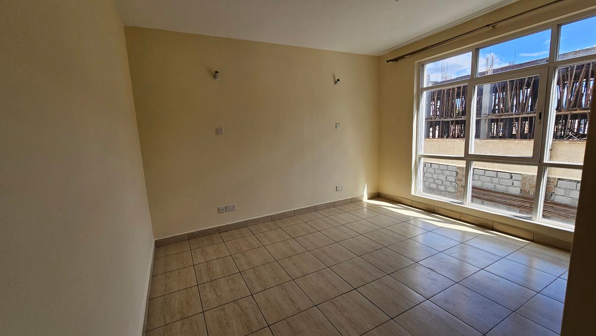 3 Bed Apartment with En Suite in Lavington - 15