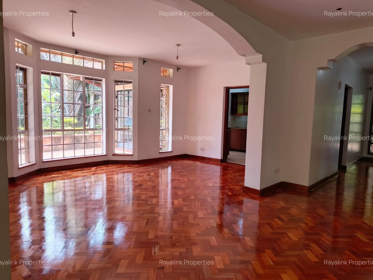 5 Bed House with En Suite at Westlands - 6