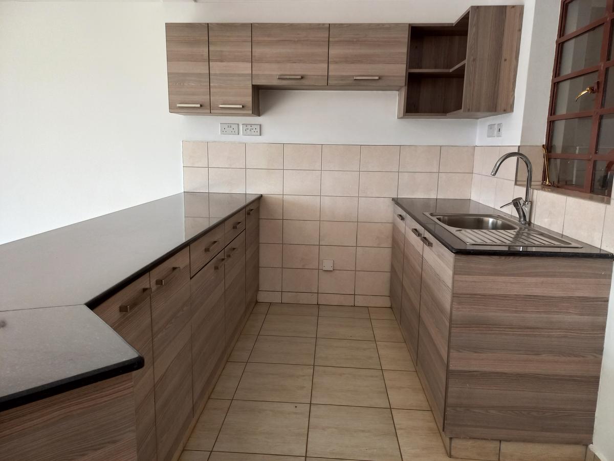 2 Bed Apartment with En Suite in Naivasha Road - 15