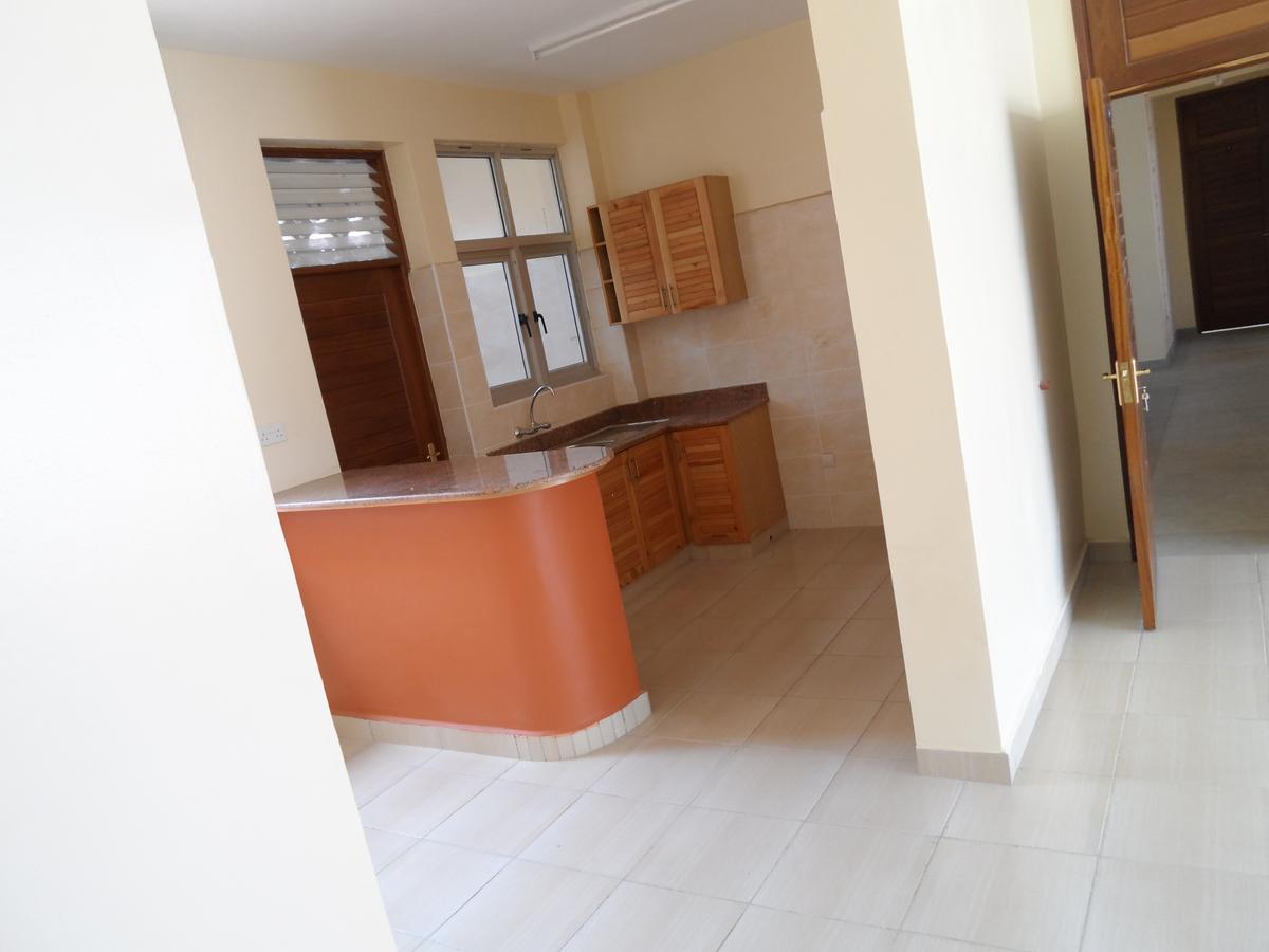 2 Bed Apartment with En Suite in Mtwapa - 3