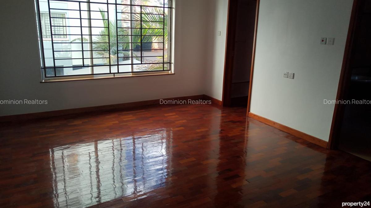 3 Bed Apartment with En Suite at Raphta Road - 7