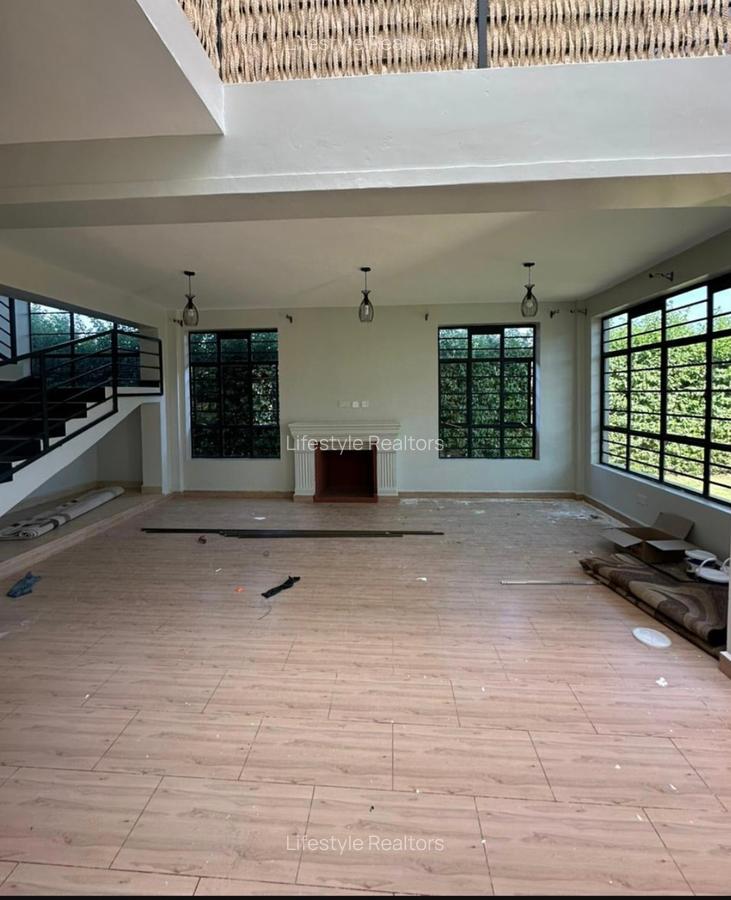 4 Bed House with En Suite at Riabai Road - 4