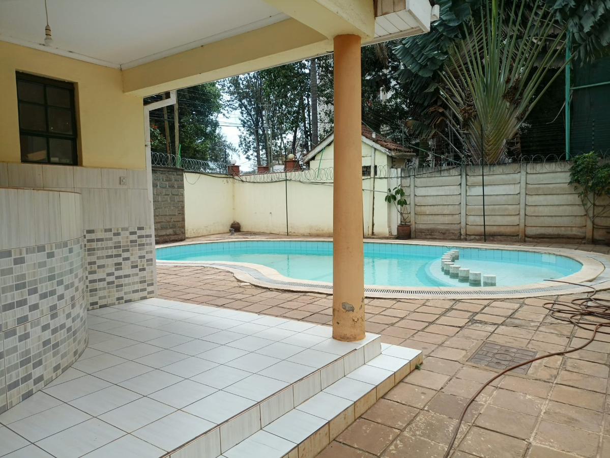 4 Bed Townhouse with En Suite at Off Othaya Road - 3