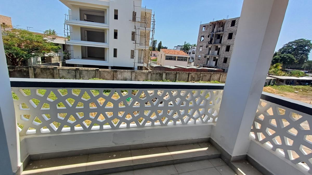 3 Bed Apartment with En Suite at Lakers Road Nyali - 3