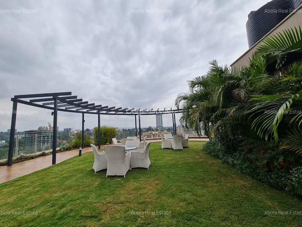 4 Bed Apartment with En Suite in Riverside - 4