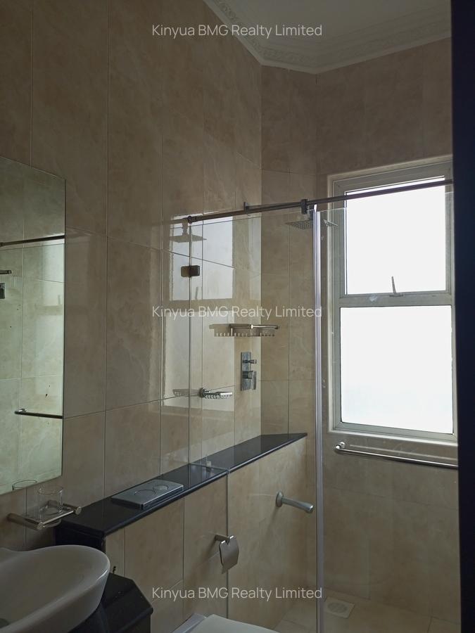 3 Bed Apartment with En Suite in Nyali Area - 10