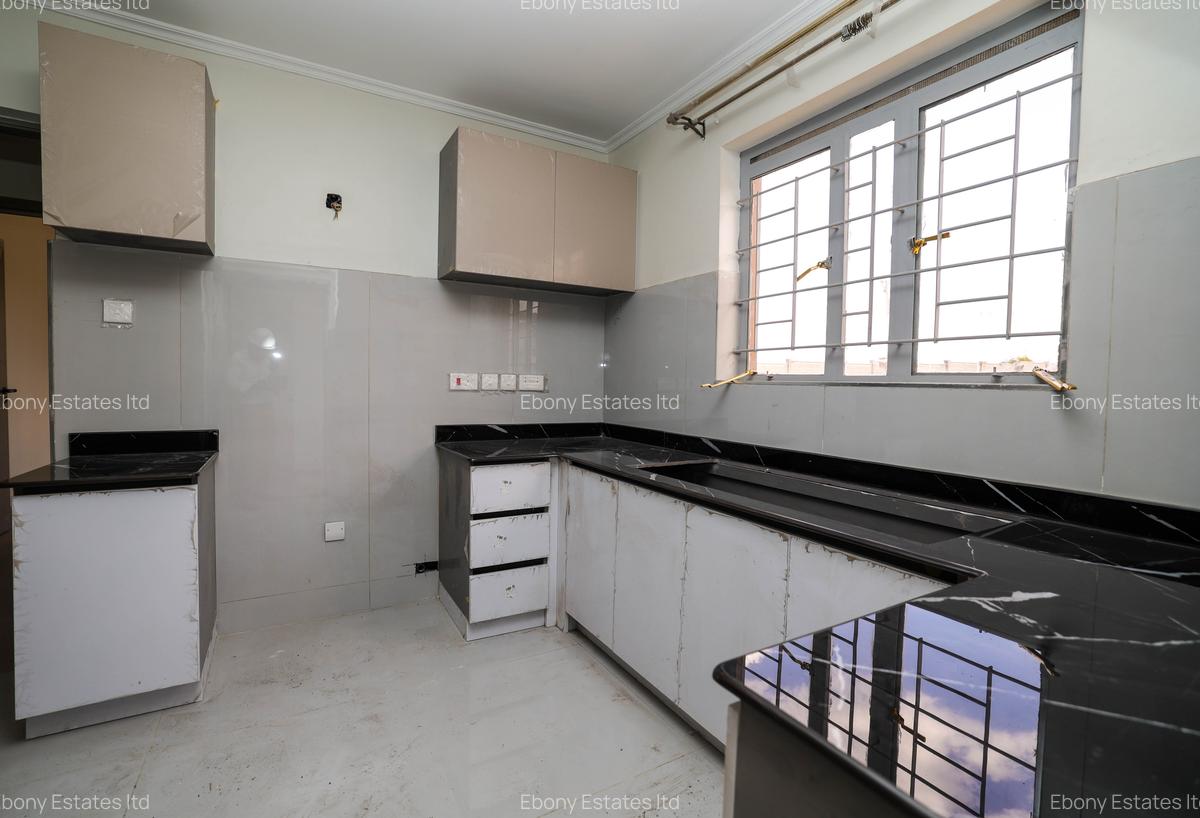 Serviced 2 Bed Apartment with En Suite at Enkasiti Kimalat - 8