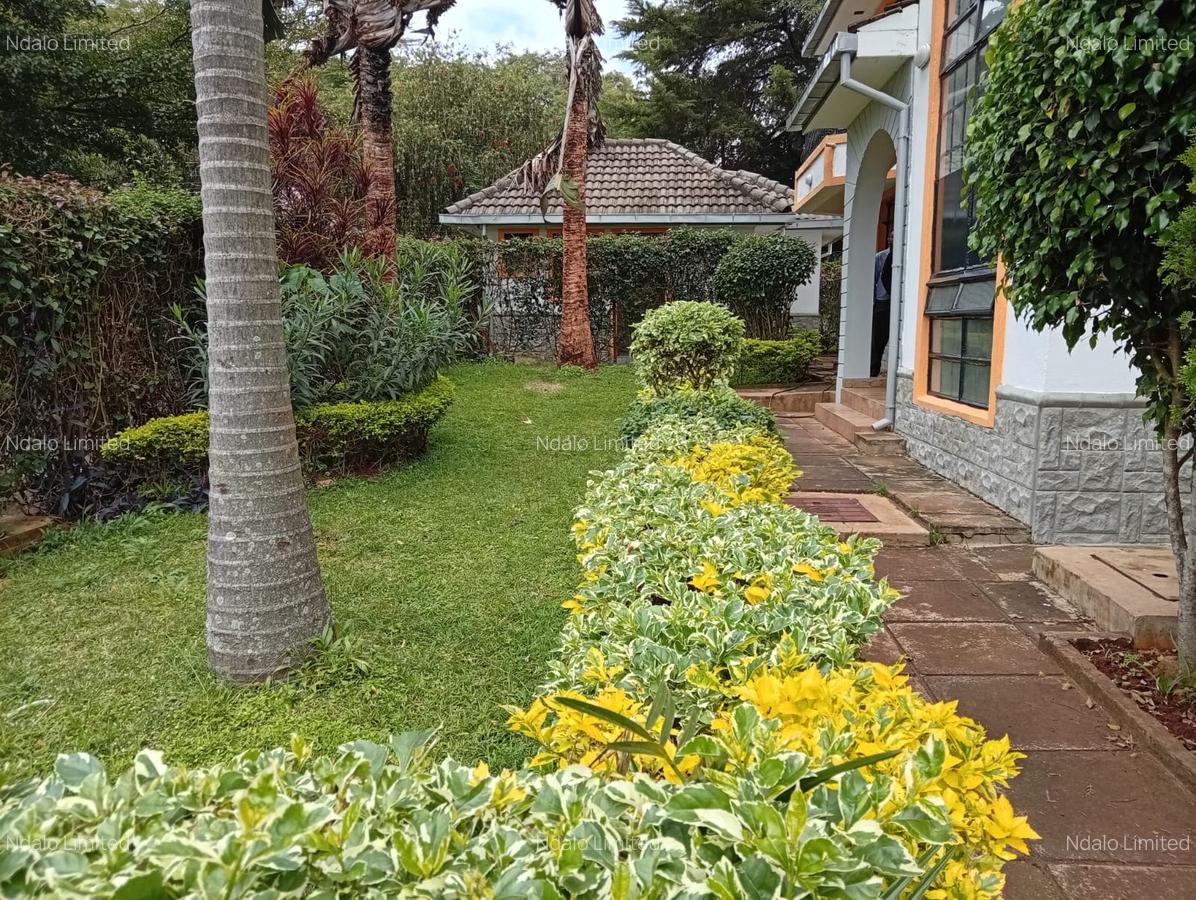 4 Bed Townhouse with En Suite at Lavington - 8