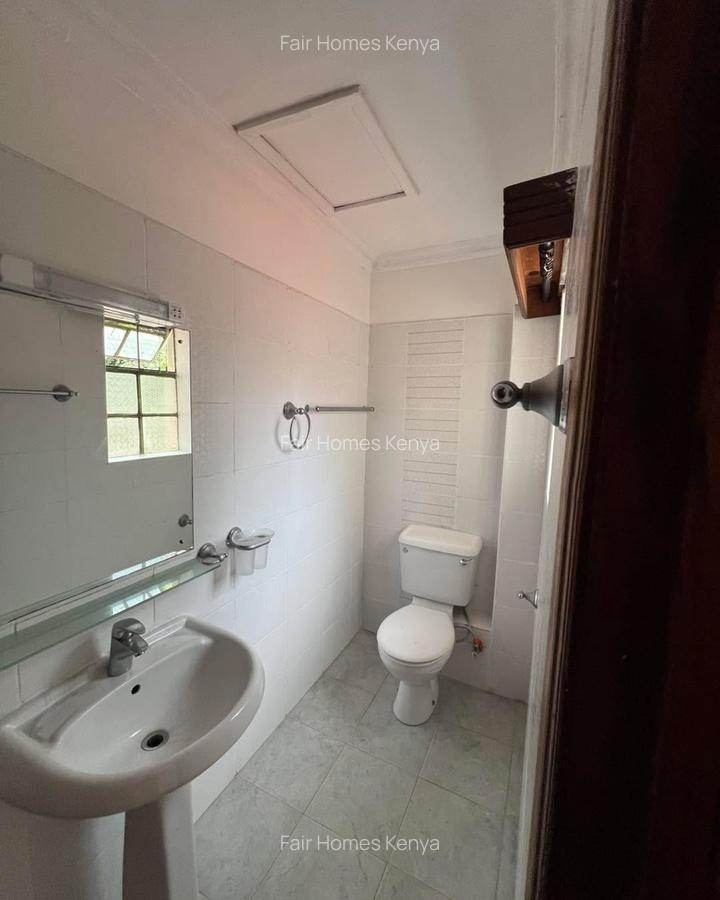 4 Bed Townhouse with En Suite at Chalbi Drive - 4