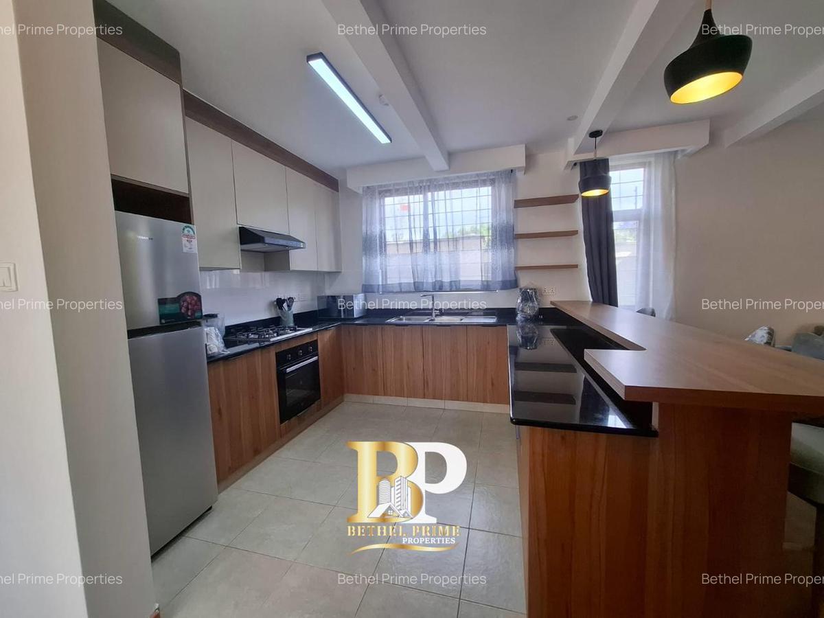 2 Bed House with En Suite in Ridgeways - 14