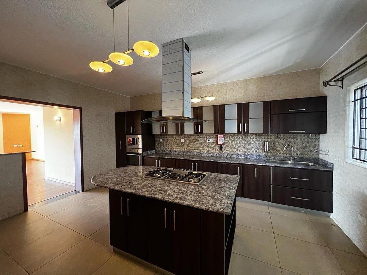 3 Bed Apartment with En Suite in Kileleshwa - 9