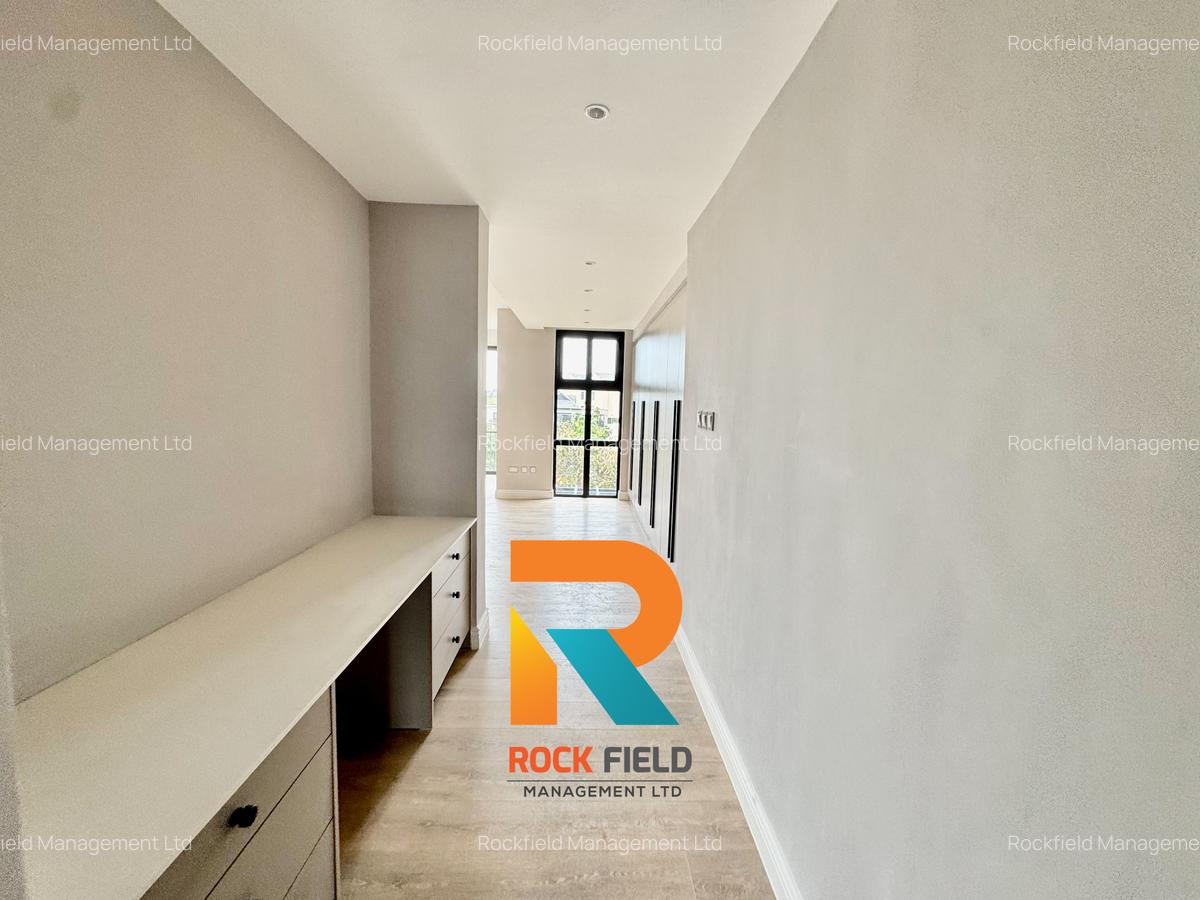 4 Bed Townhouse with En Suite in Runda - 11