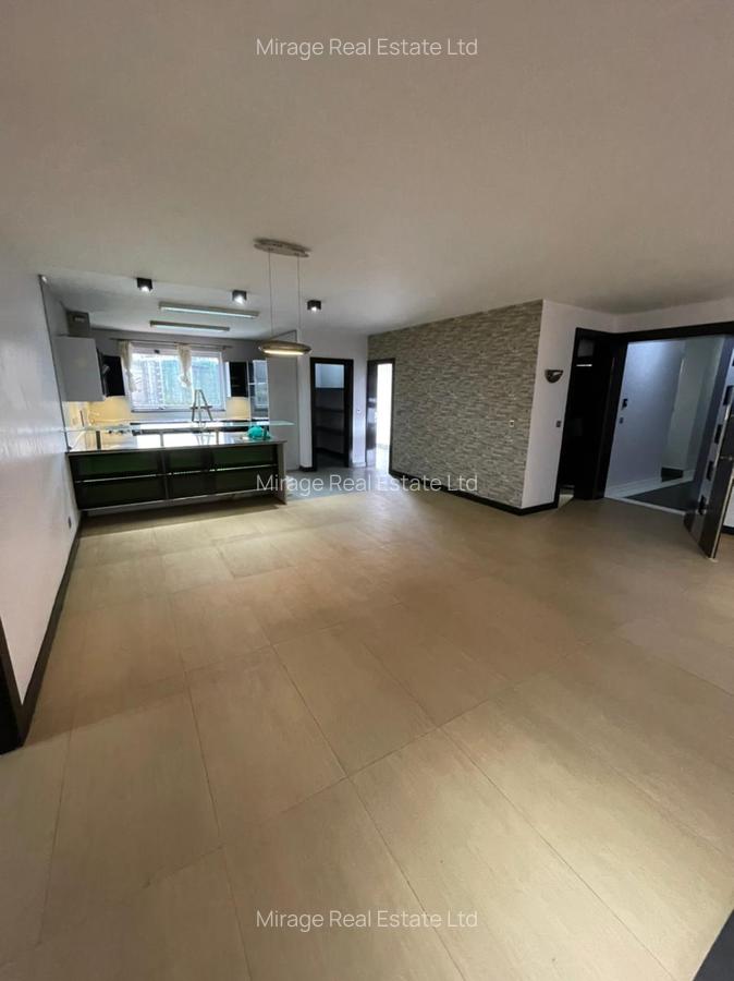 3 Bed Apartment with En Suite in Riverside - 1