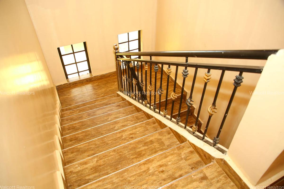 4 Bed House with En Suite in Syokimau - 11