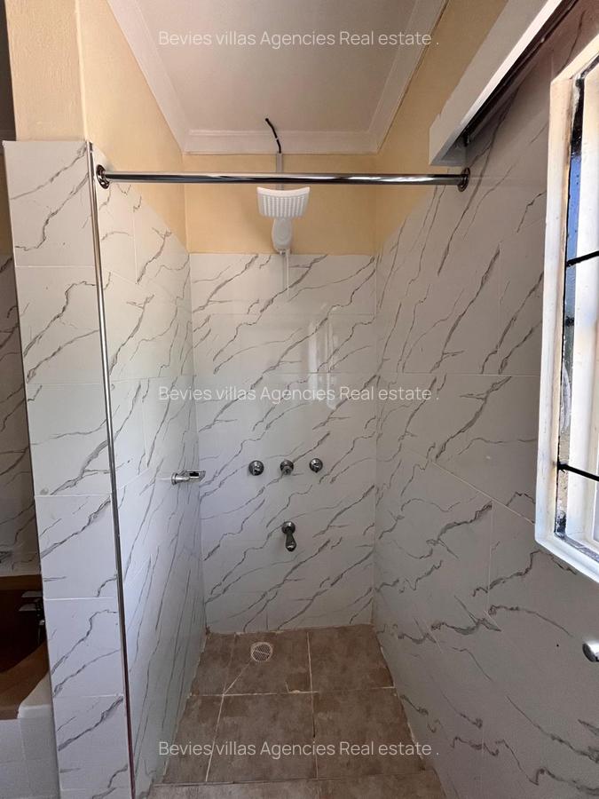 5 Bed House with En Suite at Loresho - 5