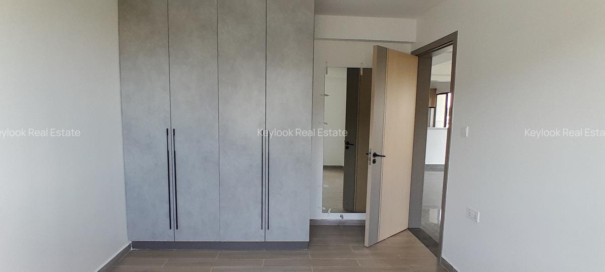 2 Bed Apartment with En Suite at Riverside - 10