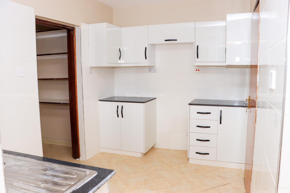 3 Bed Apartment with En Suite in Ngong Road - 6