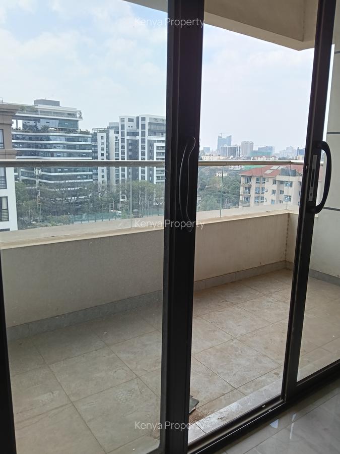 3 Bed Apartment with En Suite at Riverside Drive - 3