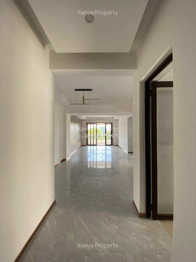 2 Bed Apartment with En Suite in Westlands Area - 12