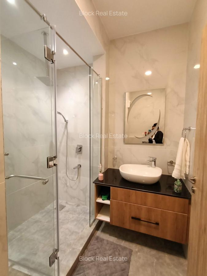 4 Bed Apartment with En Suite in Spring Valley - 2