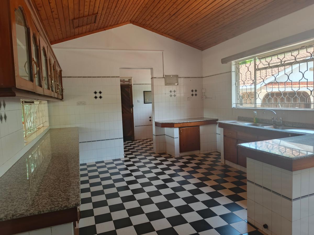 5 Bed House with En Suite in Gigiri - 2