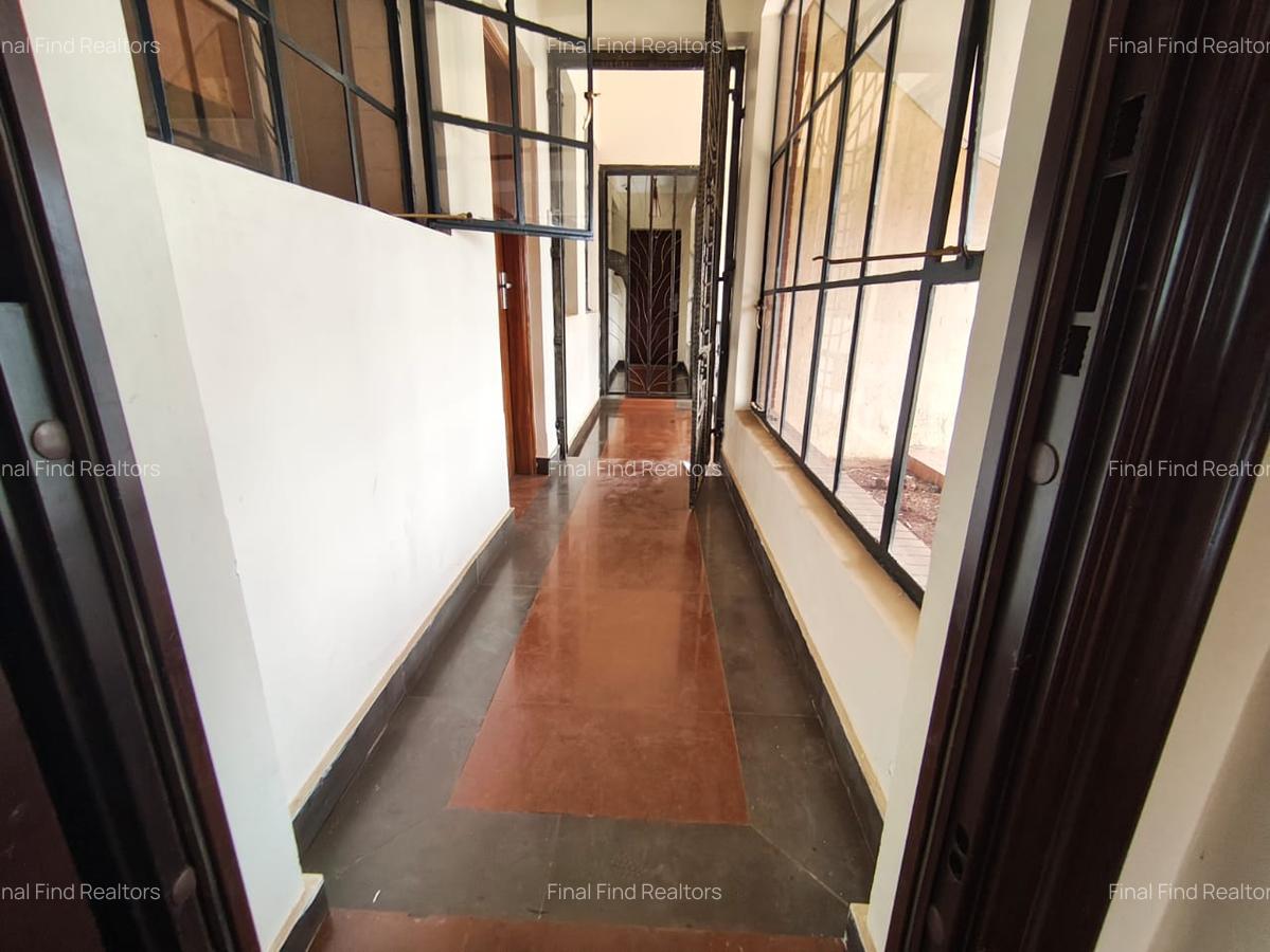 3 Bed Apartment with Swimming Pool in State House - 8