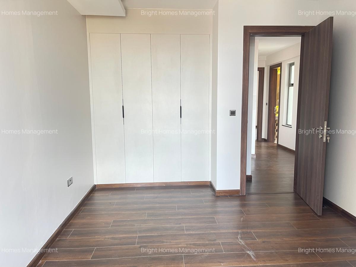 3 Bed Apartment with En Suite in Westlands Area - 10