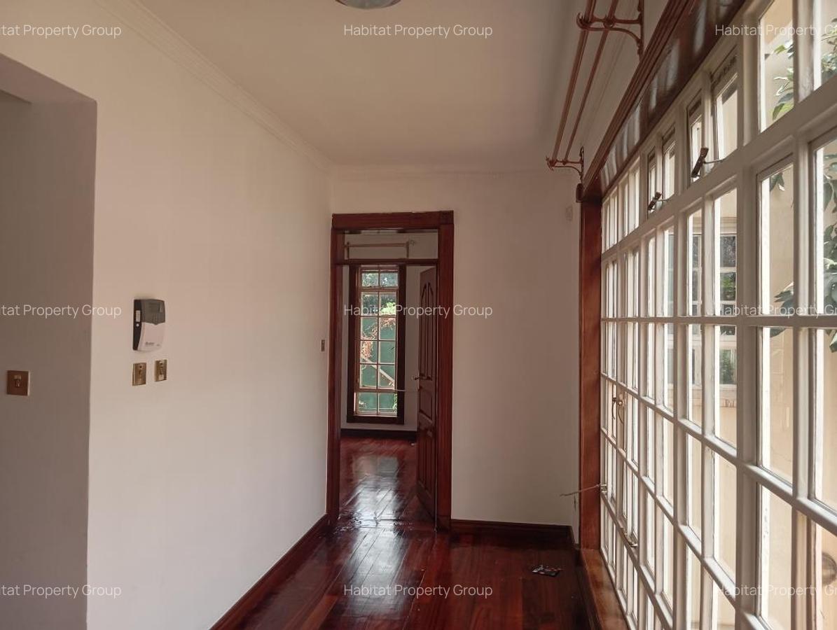 4 Bed Townhouse with En Suite at Grevillea Groove - 13