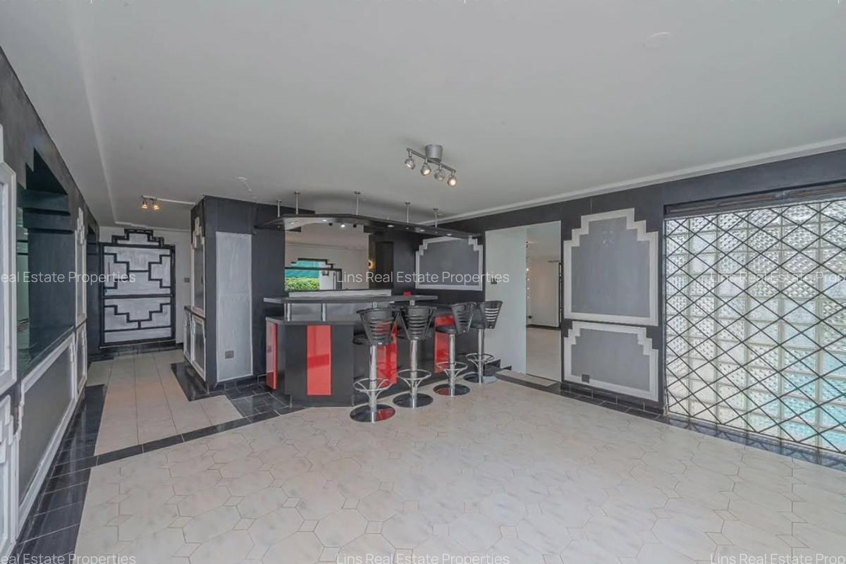 4 Bed House with En Suite in Runda - 7