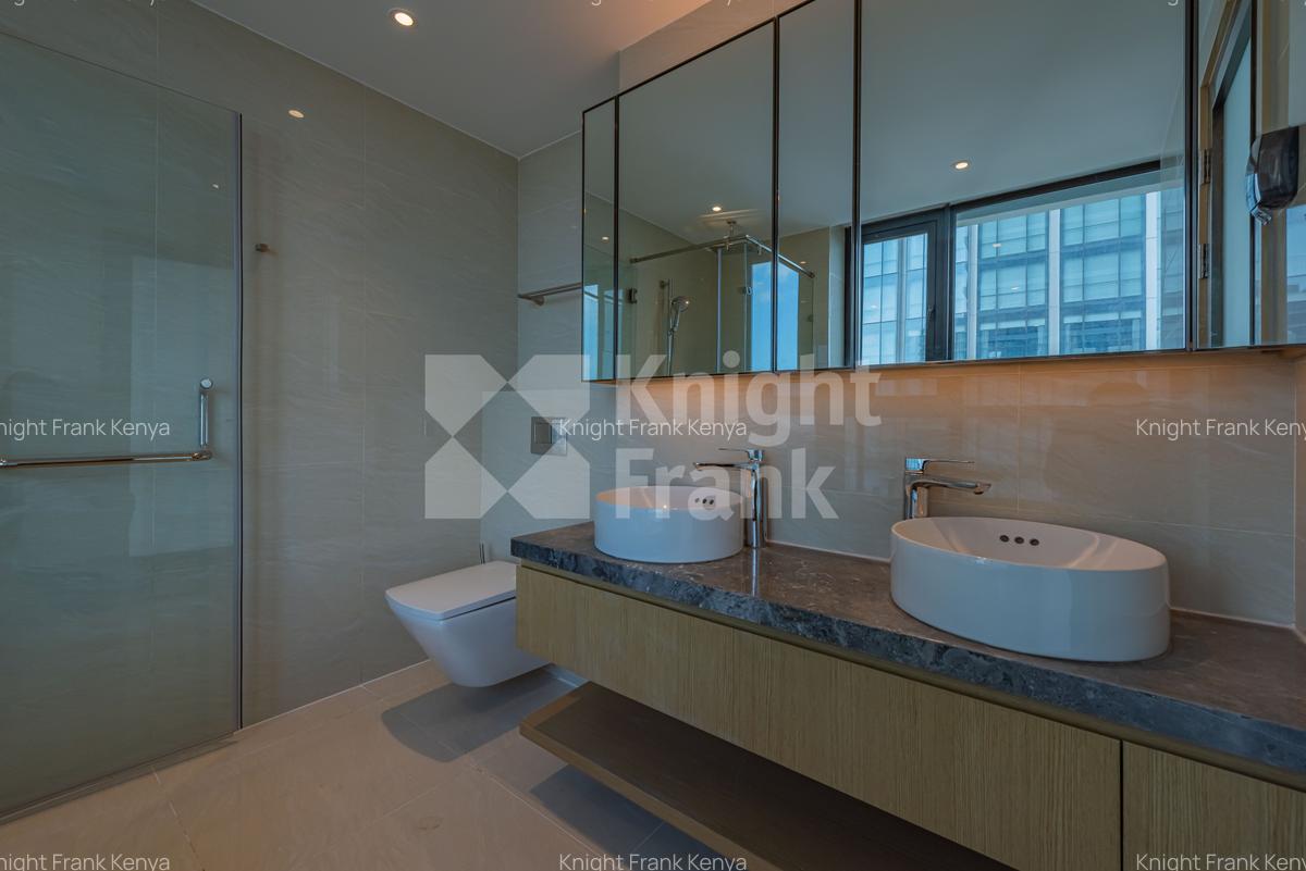 Serviced 1 Bed Apartment with En Suite at Global Trade Centre - 8