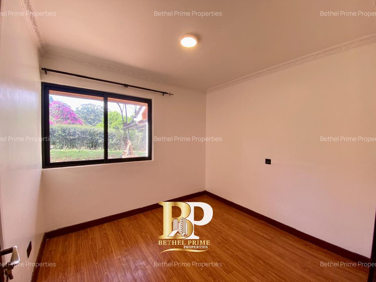 4 Bed House with En Suite at Loresho Crescent - 10