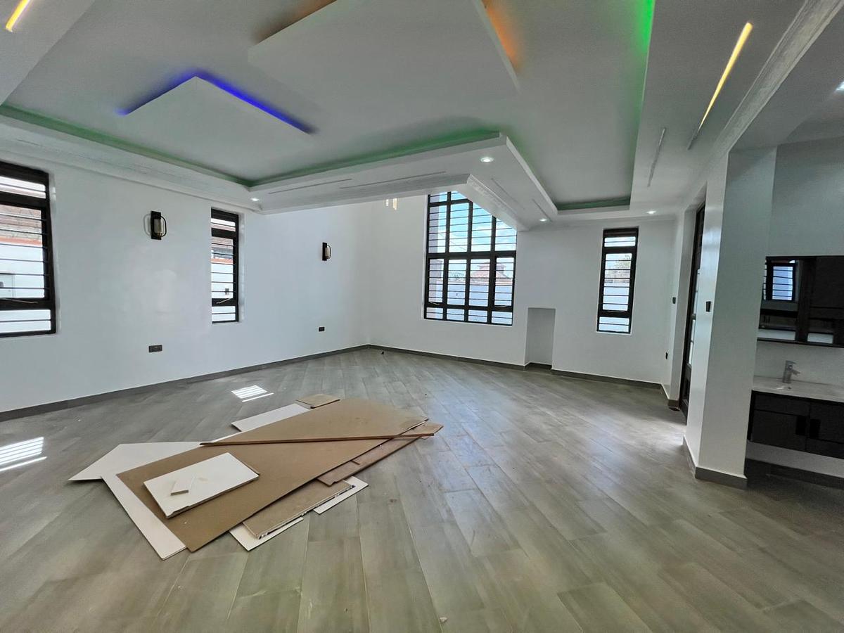 4 Bed House with En Suite in Ruiru - 2