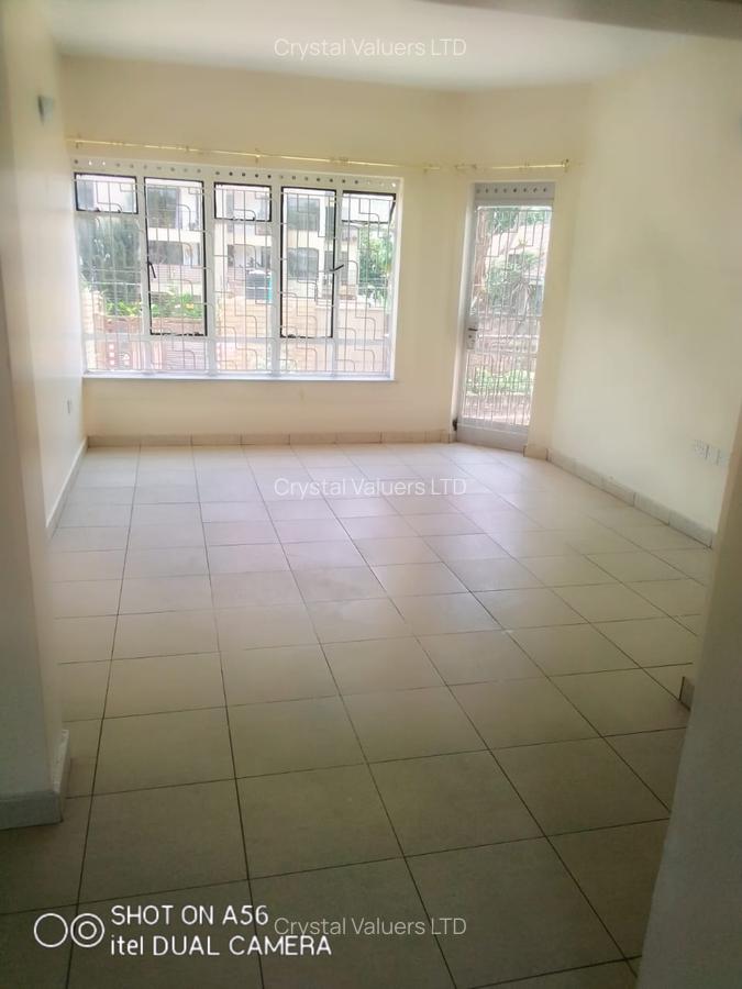 3 Bed Apartment with En Suite in Parklands - 13